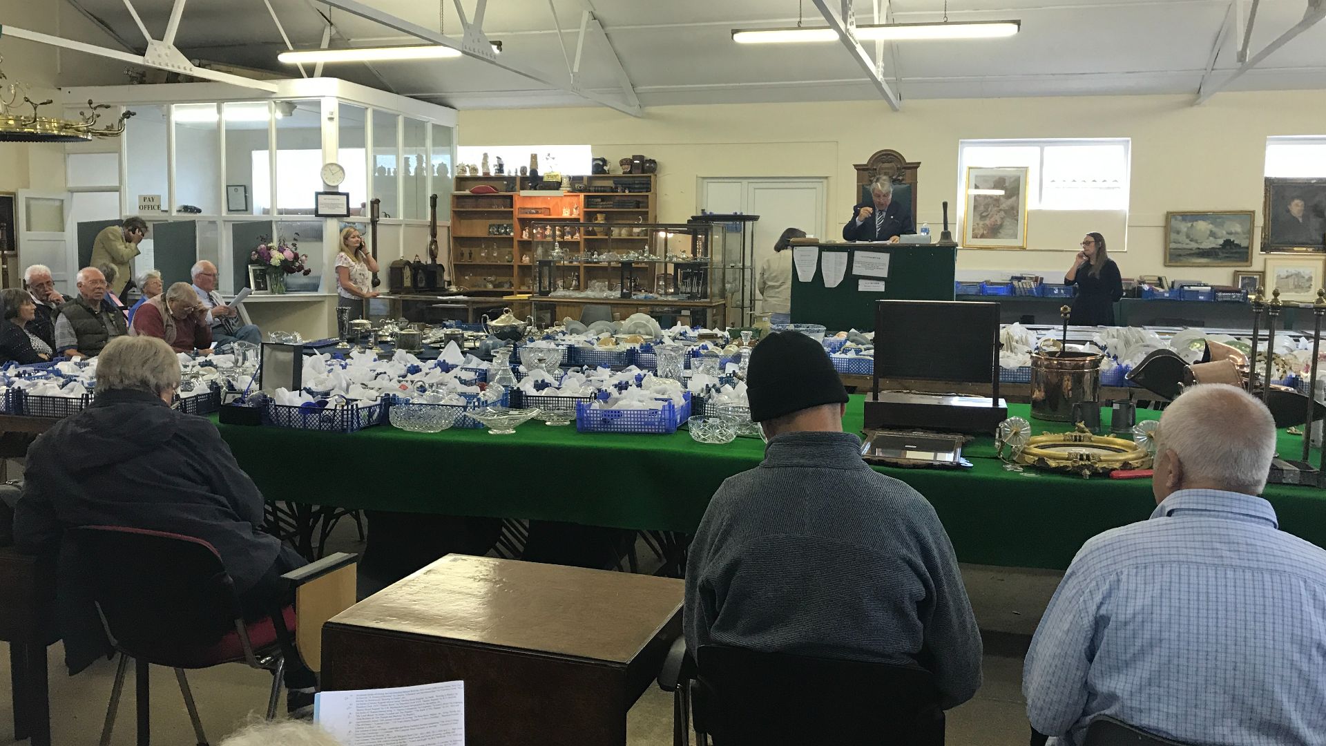 File:Antiques sale at Clifford Cross Auction Hall, Wisbech - geograph.org.uk - 5450708.jpg