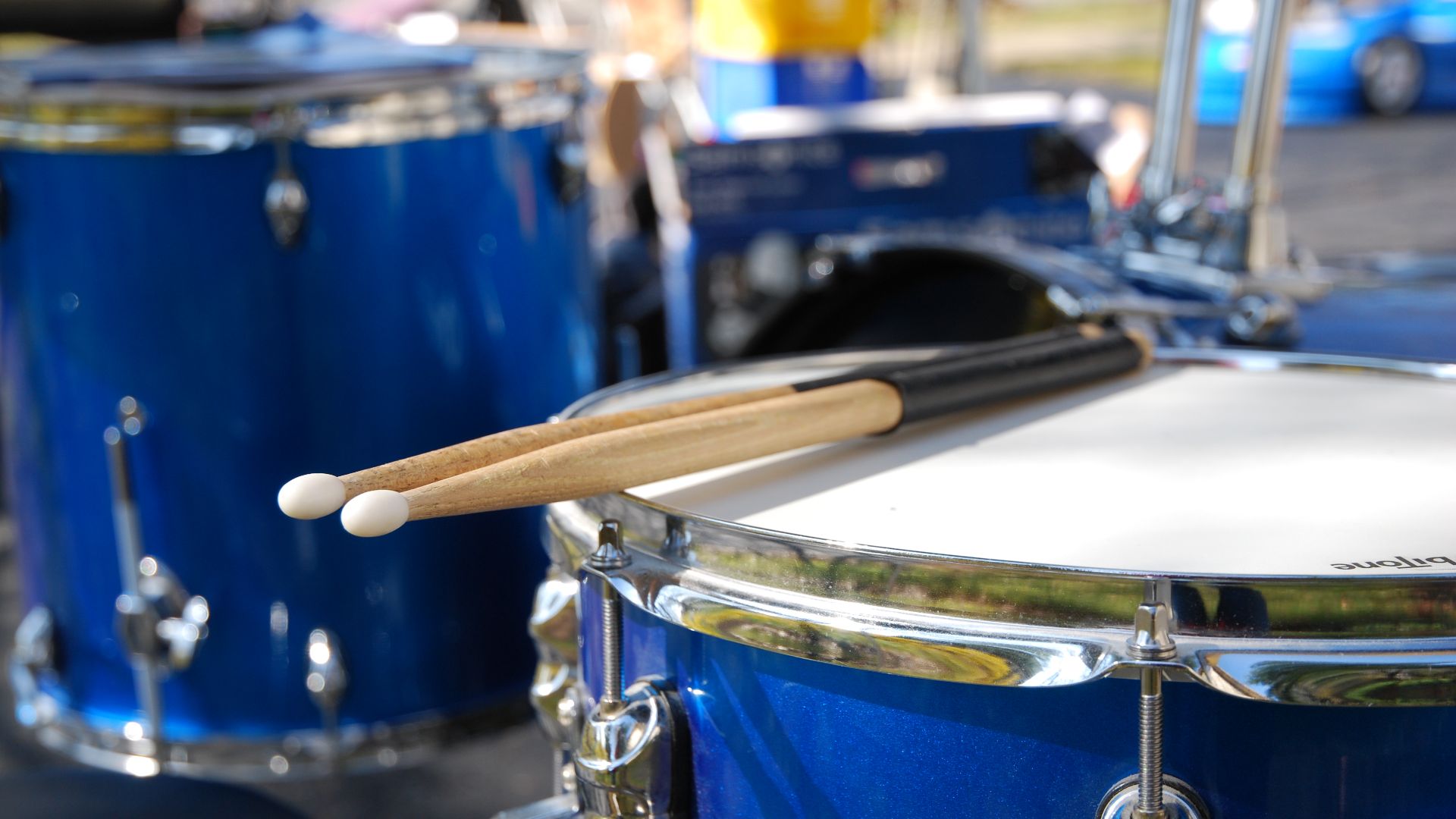 File:Garage Sale - Drum Set (5603234574).jpg