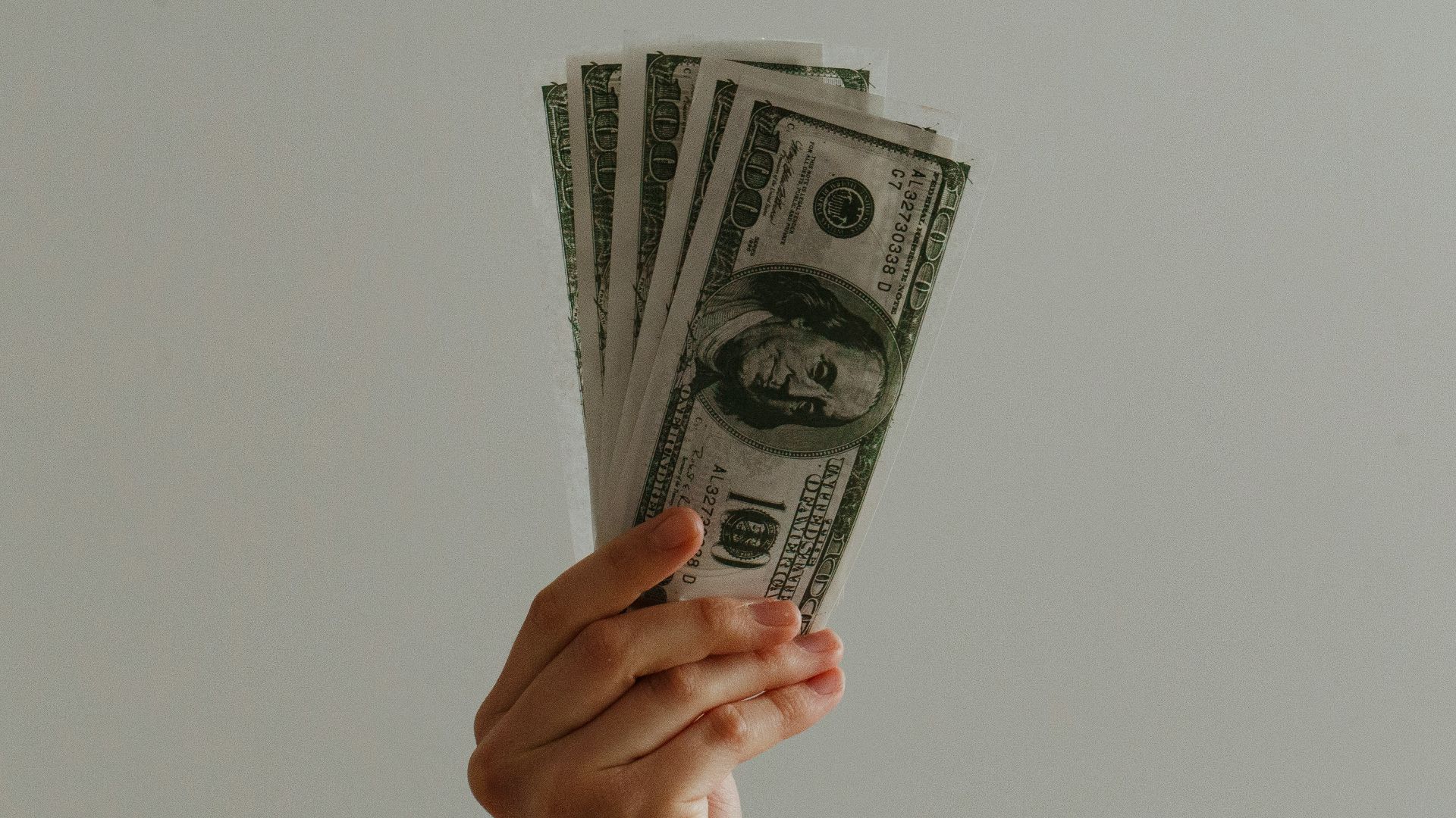 100 US dollar banknote