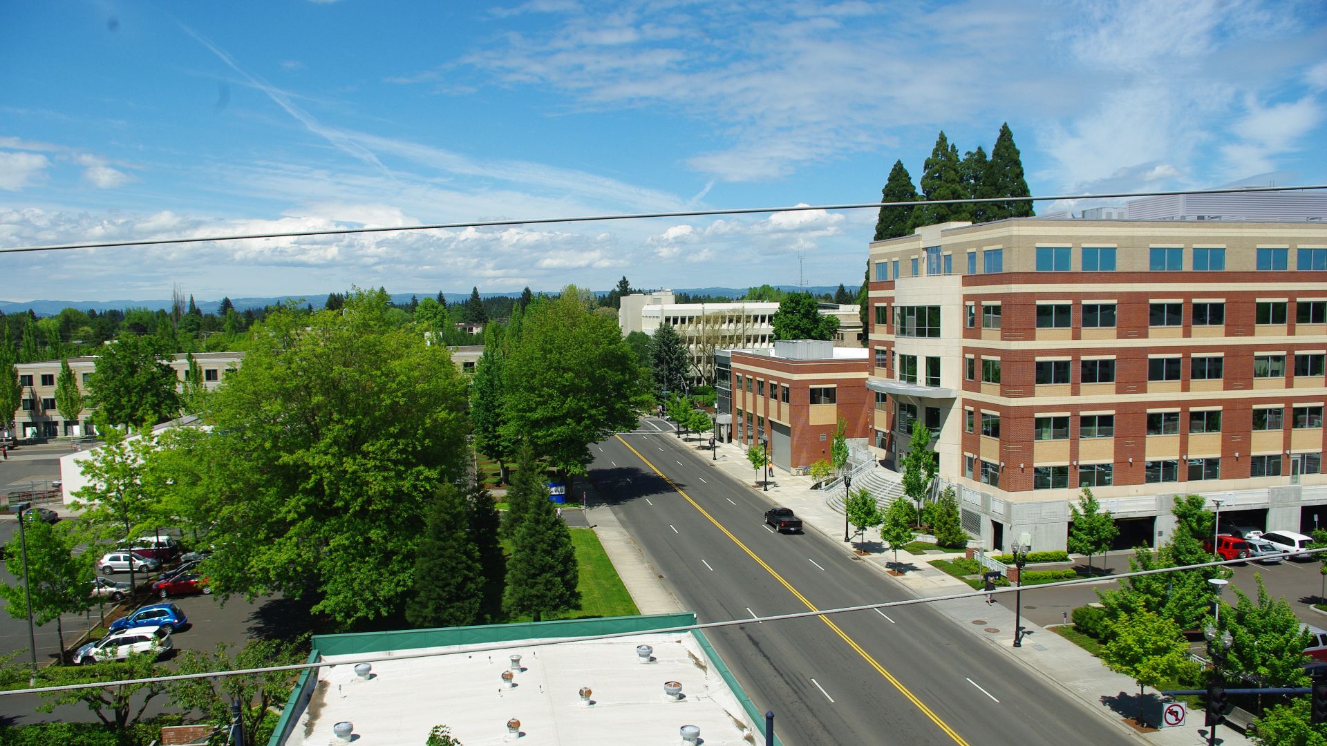 File:Downtown Hillsboro Oregon looking north along 1st street.JPG