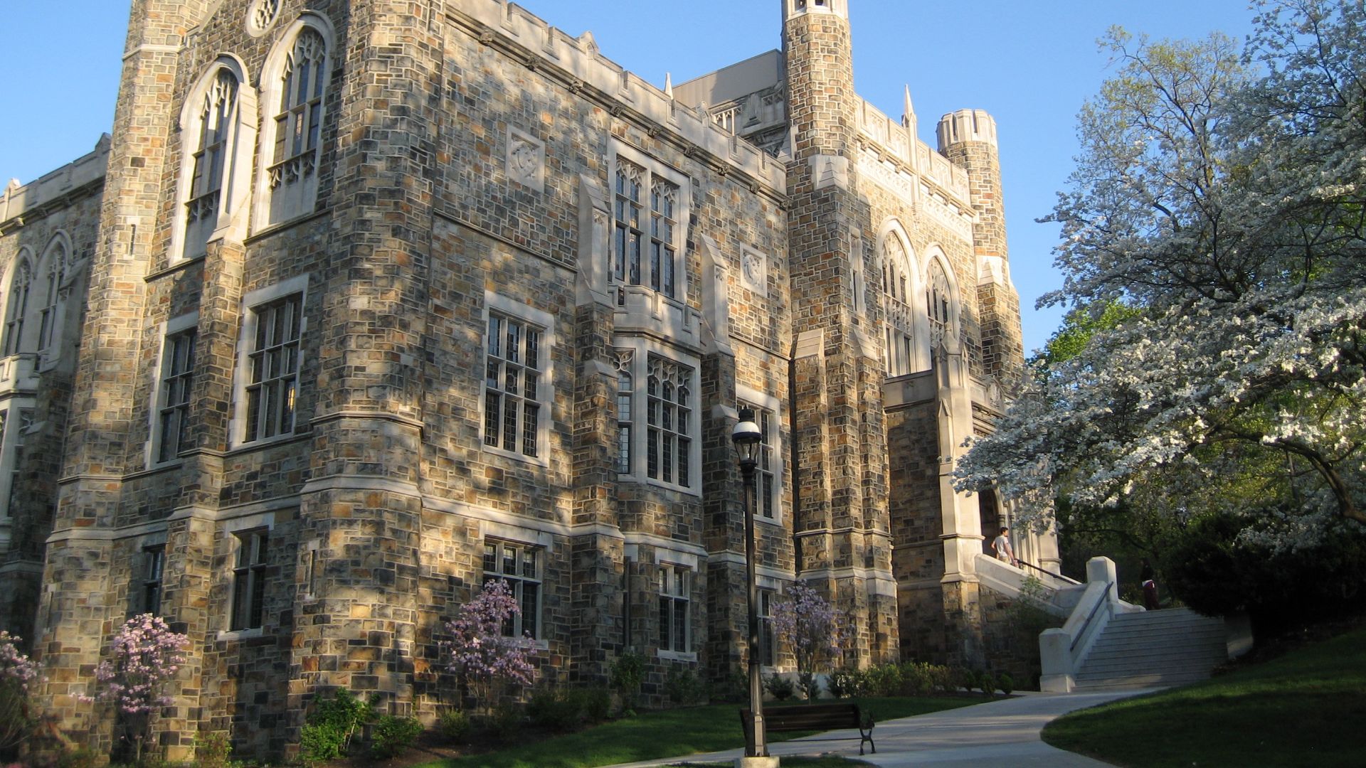 File:Lehigh Linderman Library.jpg