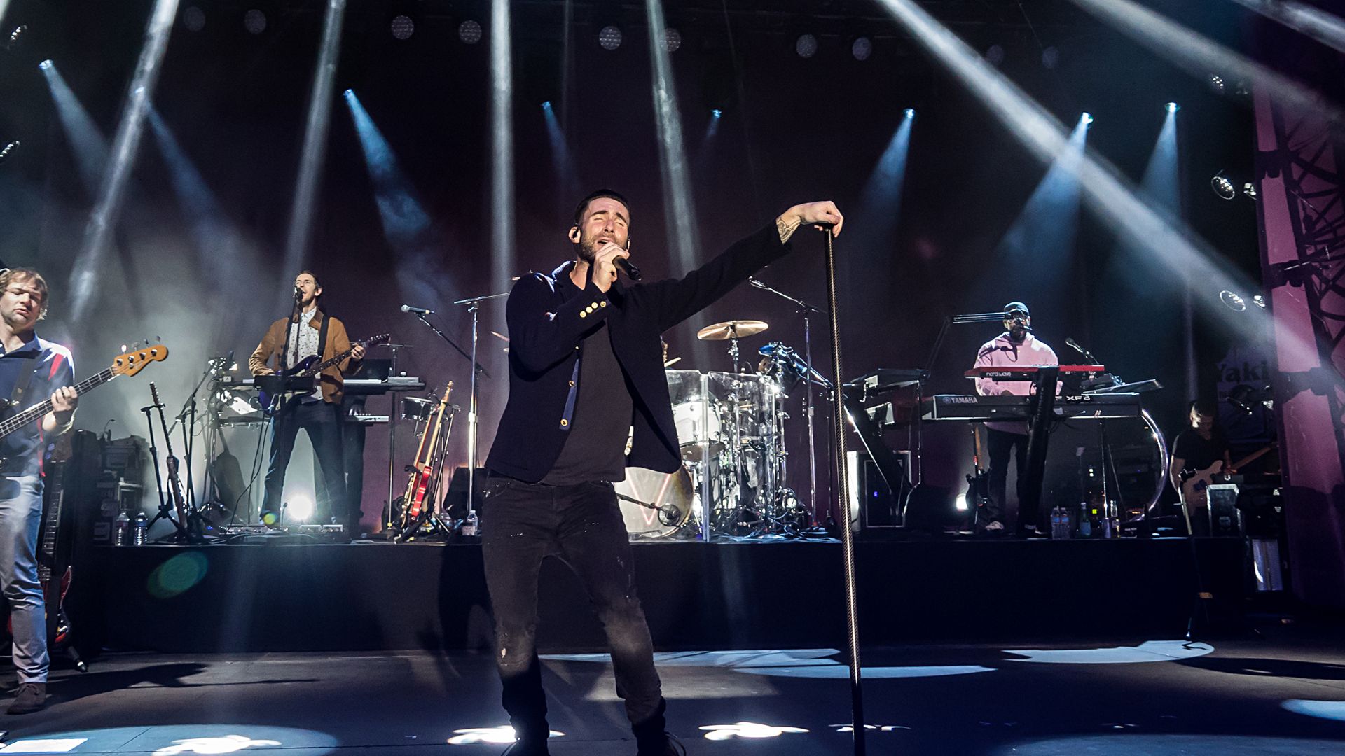 File:Maroon 5 2016.jpg