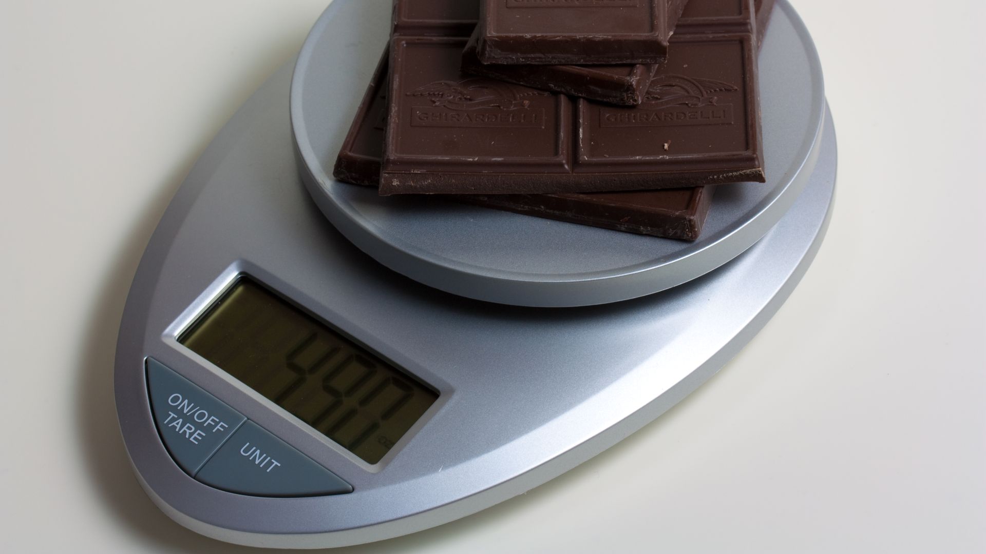 File:Kitchen Scale (4108662942).jpg