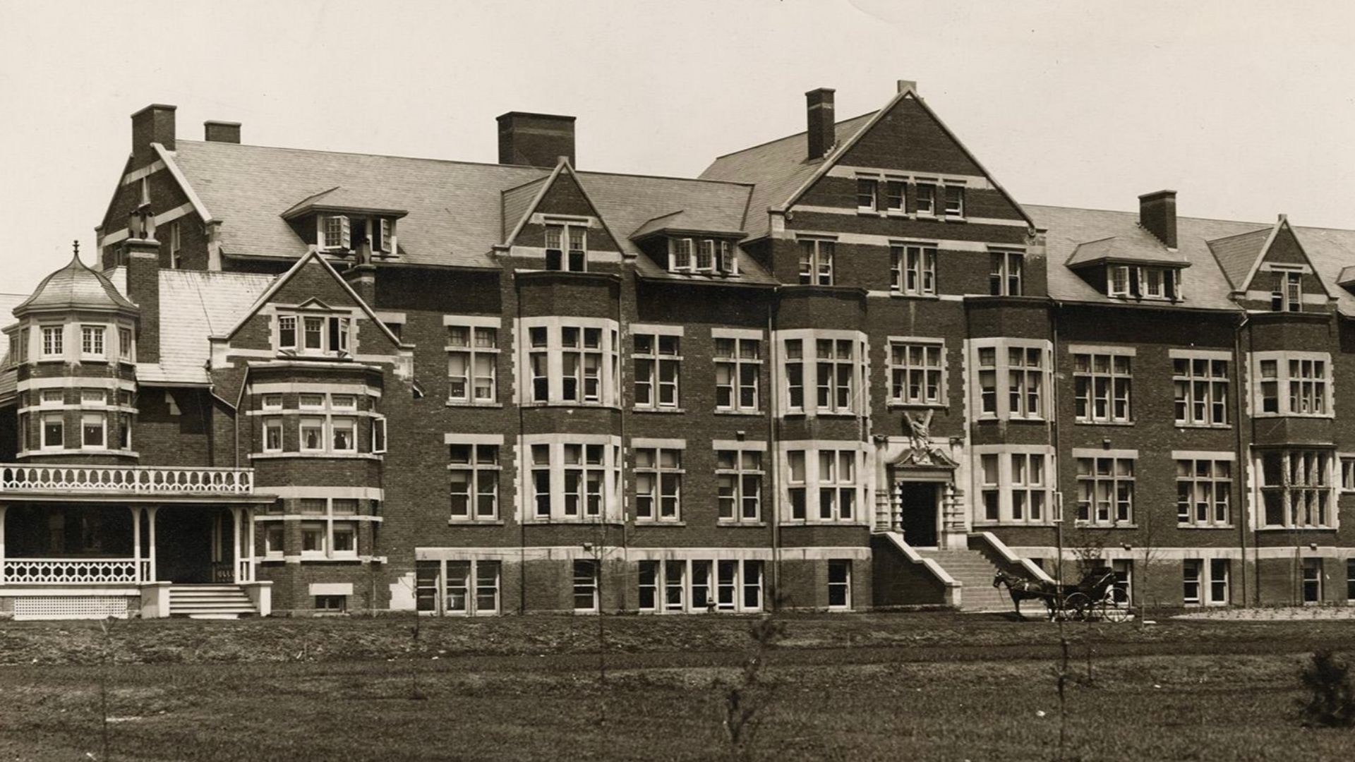 File:St. Andrew’s College Rosedale.jpg