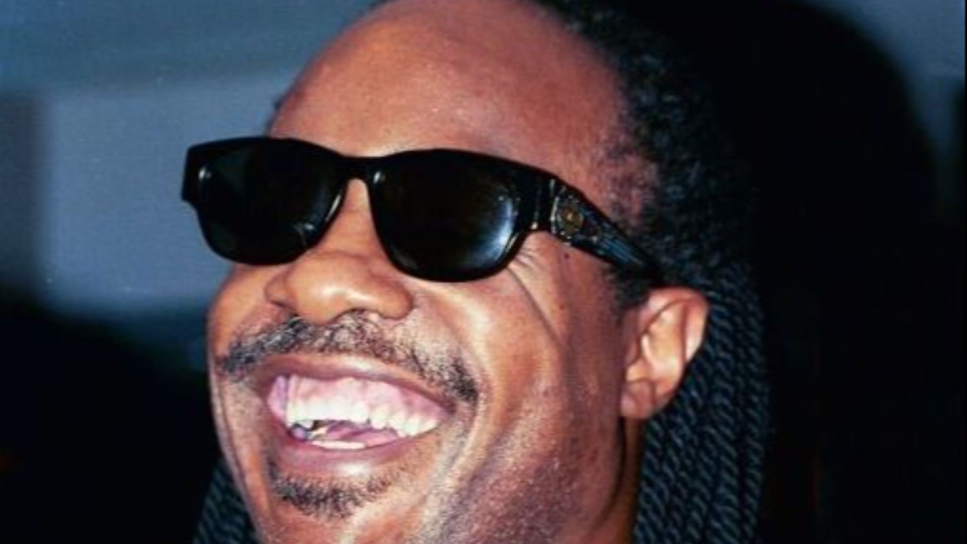 File:Stevie Wonder 1994.jpg