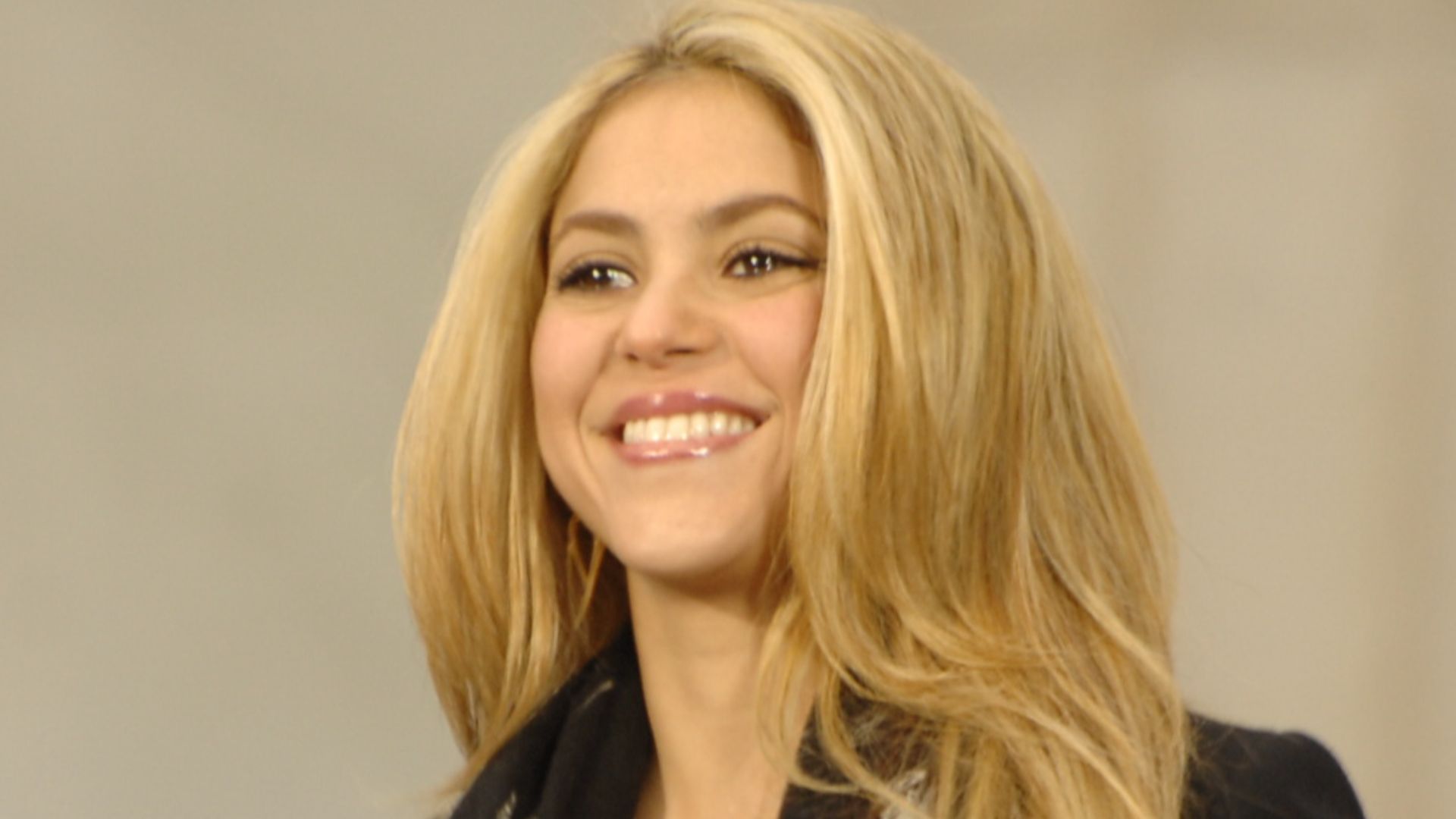 File:Shakira at Obama Inaugural (cropped).jpg