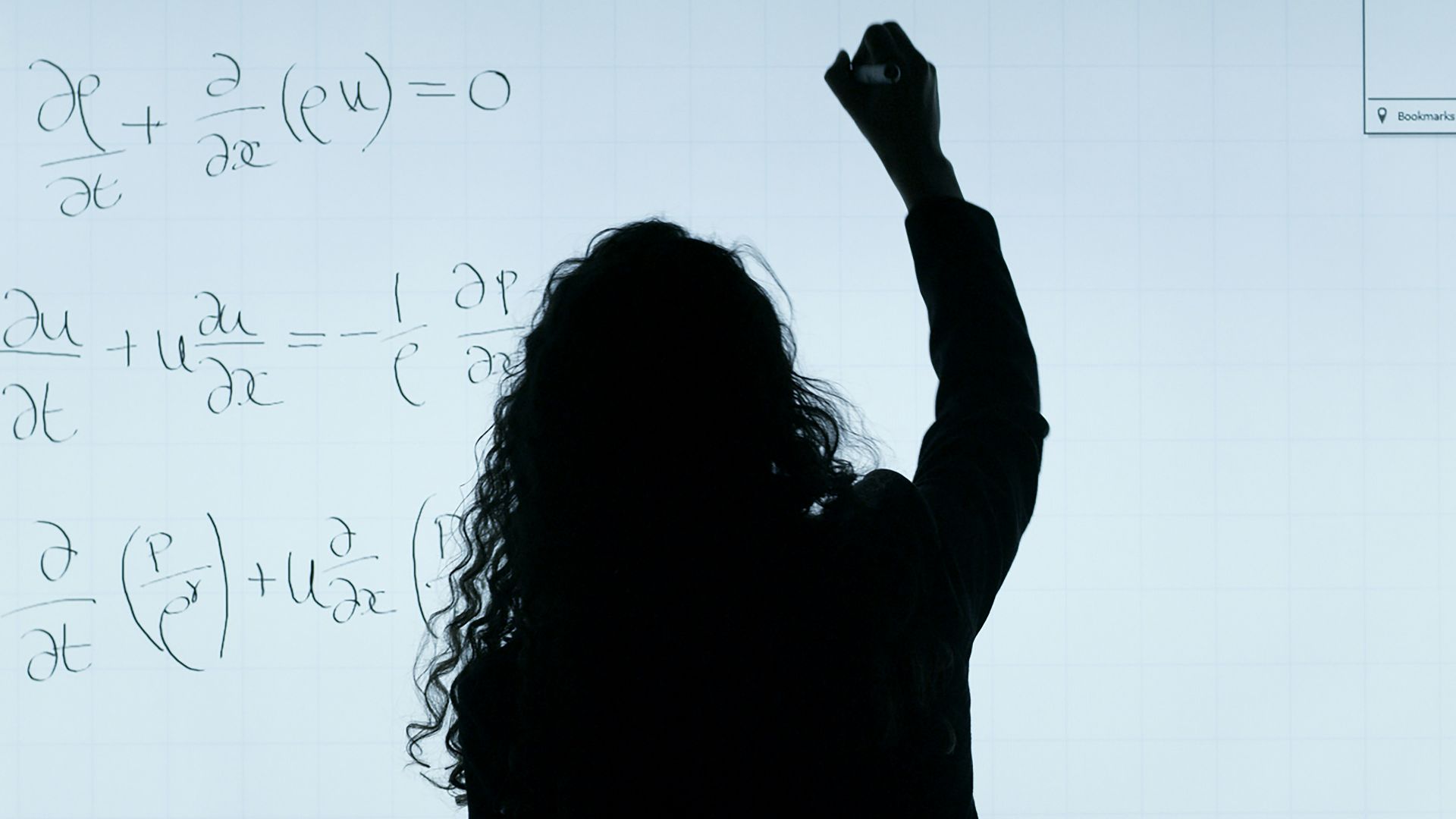 woman in black long sleeve shirt