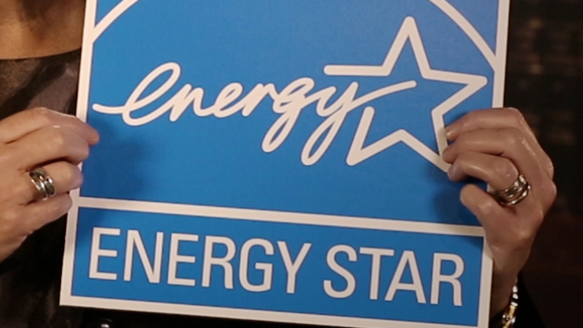 File:US EPA Adminstrator Gina McCarthy with Energy Star Logo (15463885529).jpg