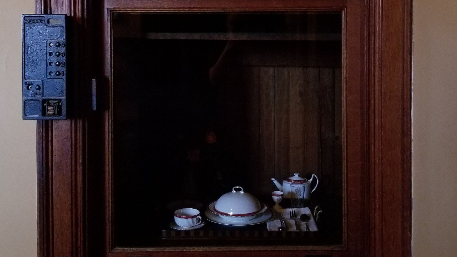 File:Dumbwaiter at Biltmore House, Asheville, North Carolina.jpg