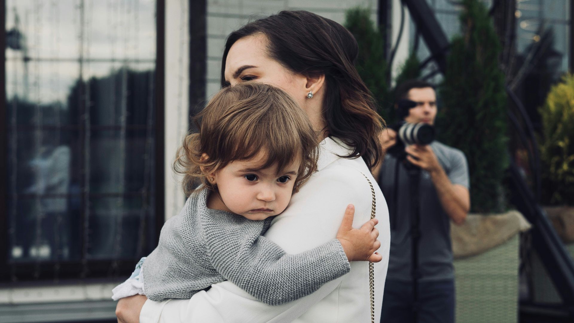 women's white long-sleeved top