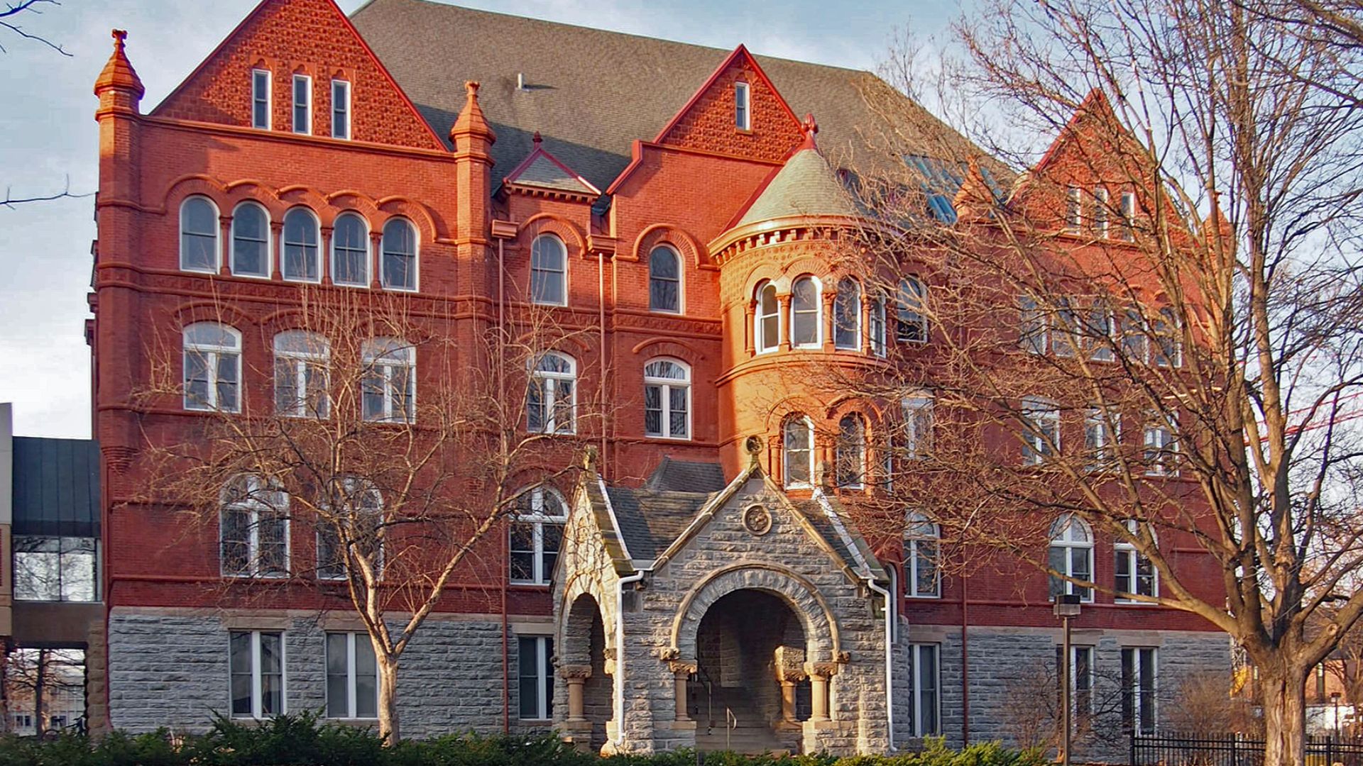 File:Macalester Old Main.jpg