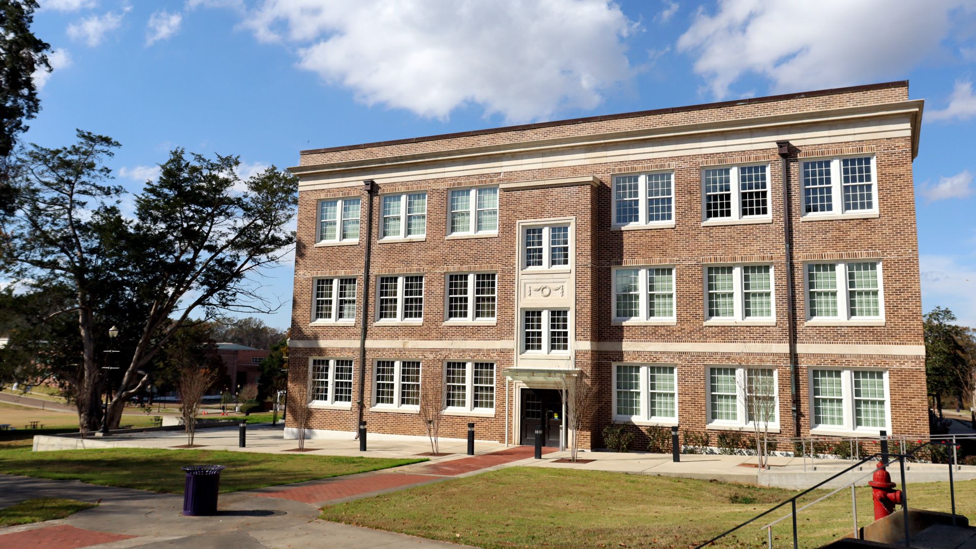 File:Bowles Hall at Alcorn State University.jpg