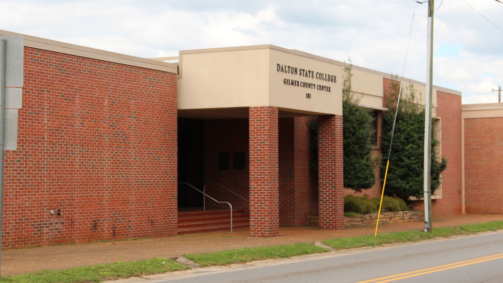 File:Ellijay Dalton State.JPG