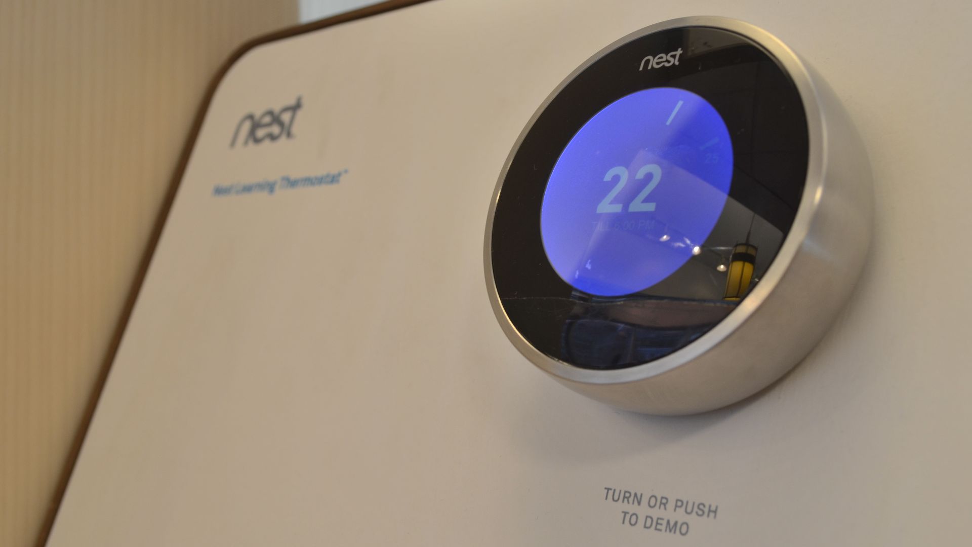 File:NestLearningThermostat3.JPG