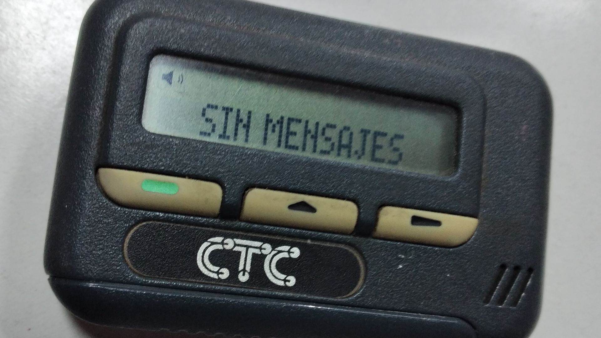 File:Beeper Motorola Bravo Express - CTC Chile - 1.jpg