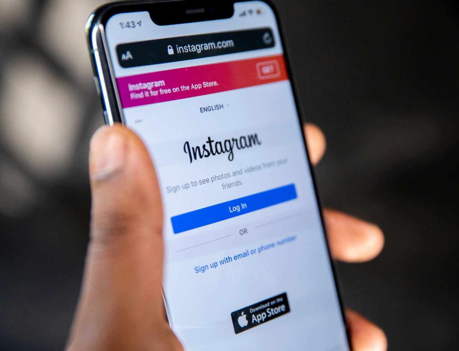 10 Things You Should Never Post on Social Media & 10 You Can - TheZenParent