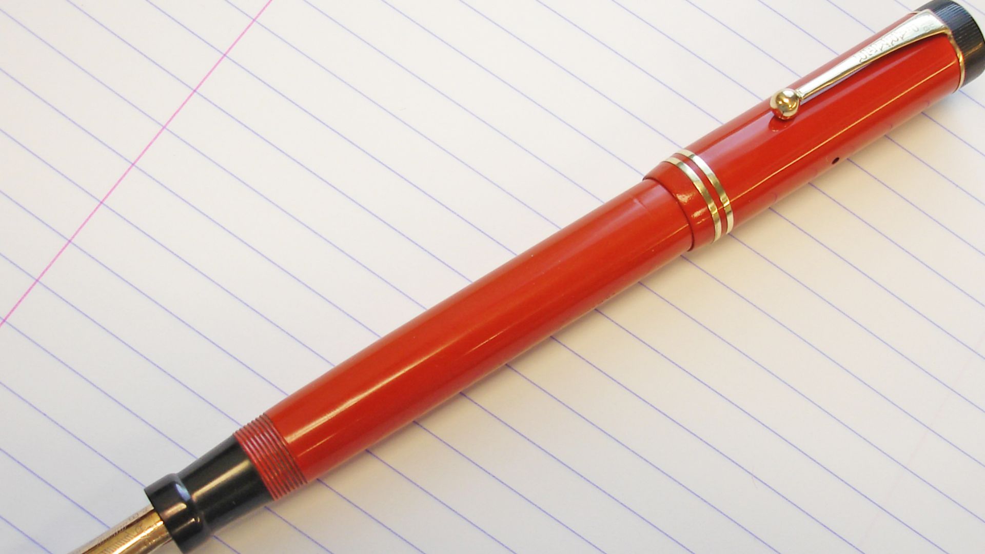 File:Parker-Big-Red-Duofold.jpg