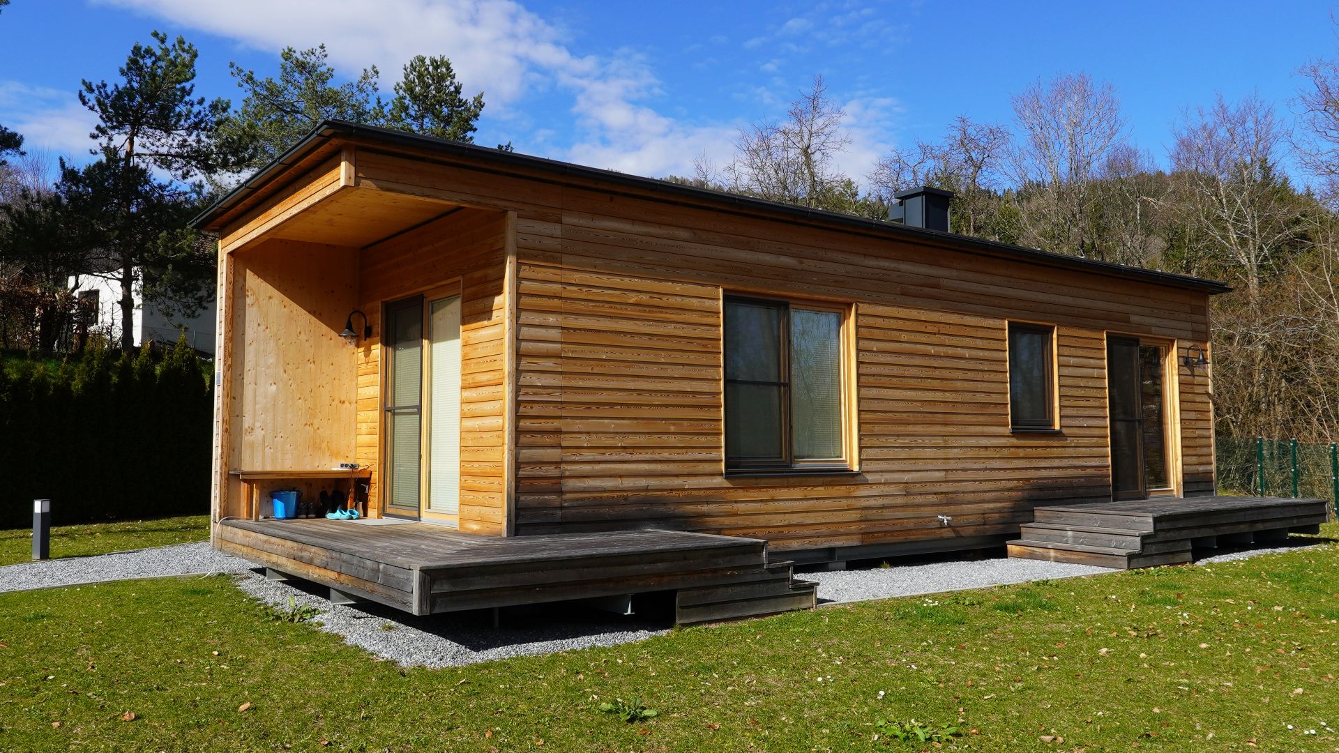 File:Tiny house, Wohnbox, Ludmannsdorf, Kärnten.jpg