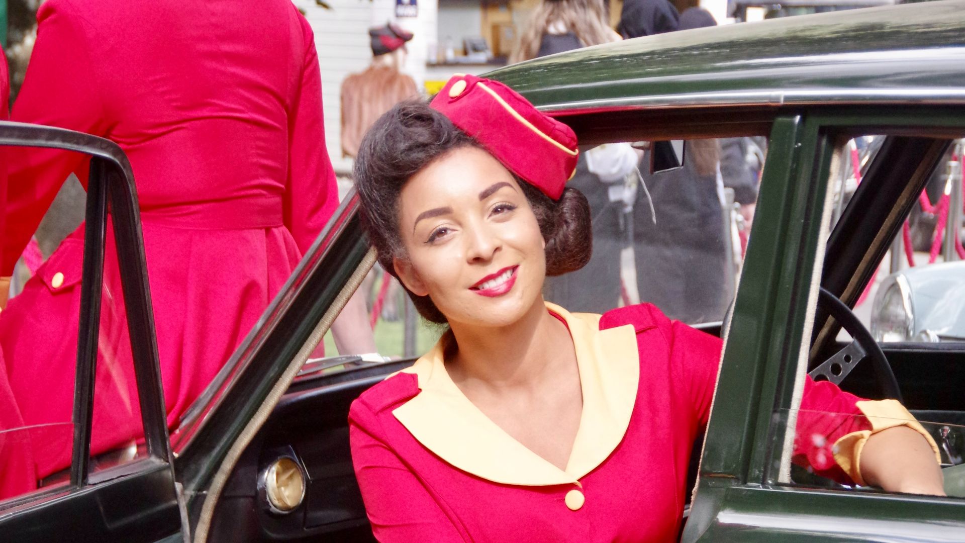 File:Glamcab Girl (44551454192).jpg