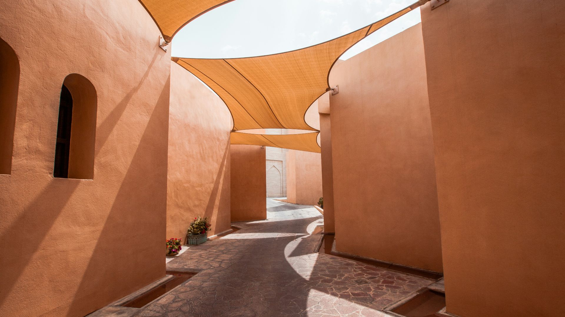 brown concrete houses