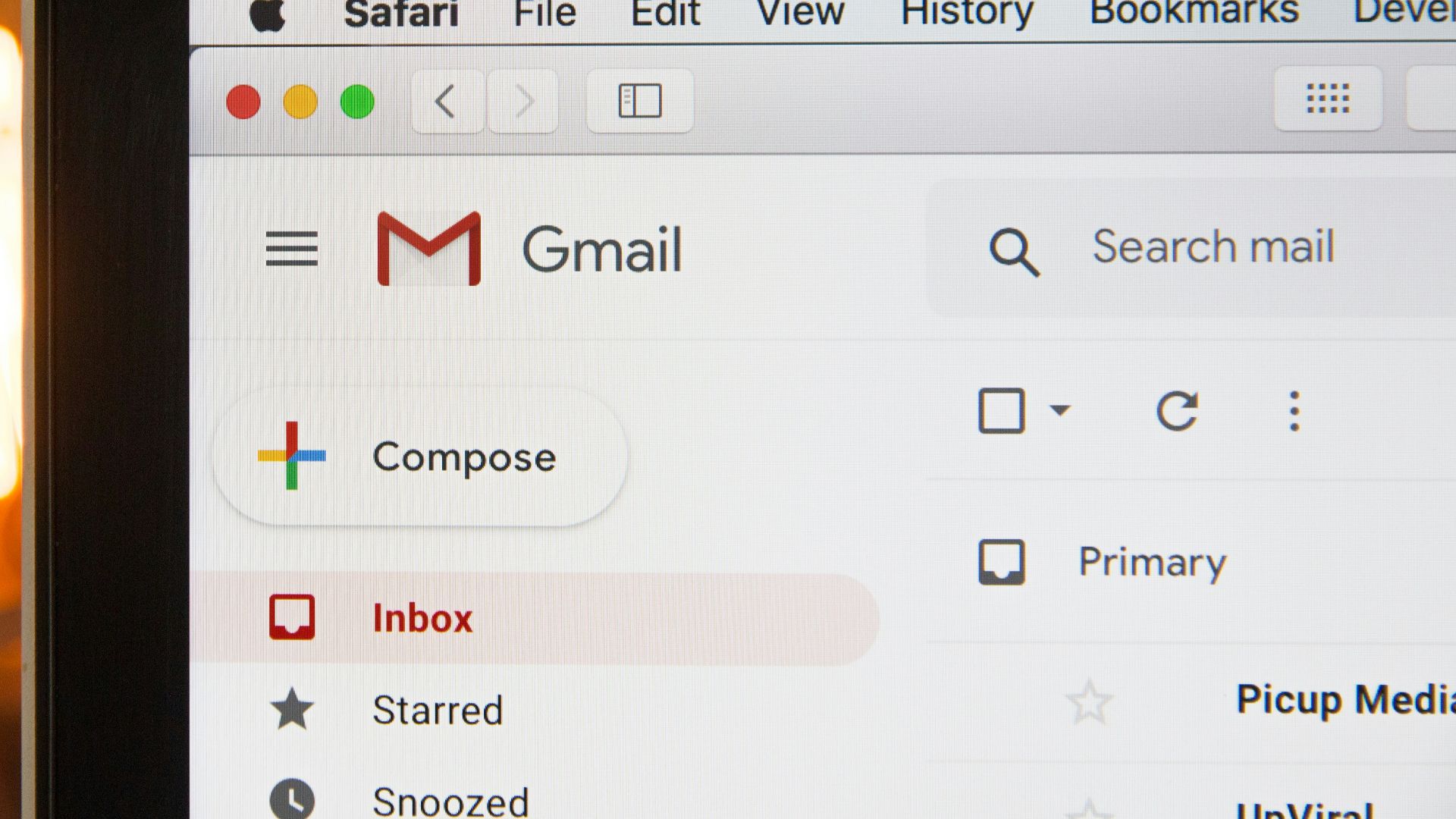 black laptop computer