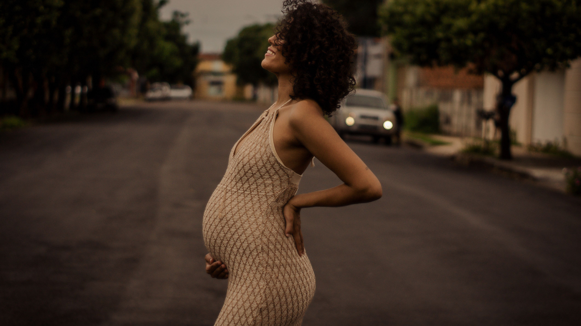 woman-prgnant-walking-thumb-rss.png