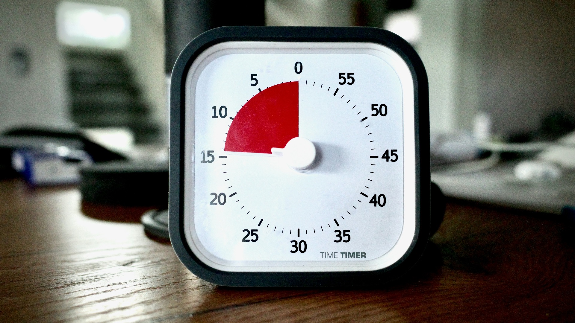 black and white analog gauge