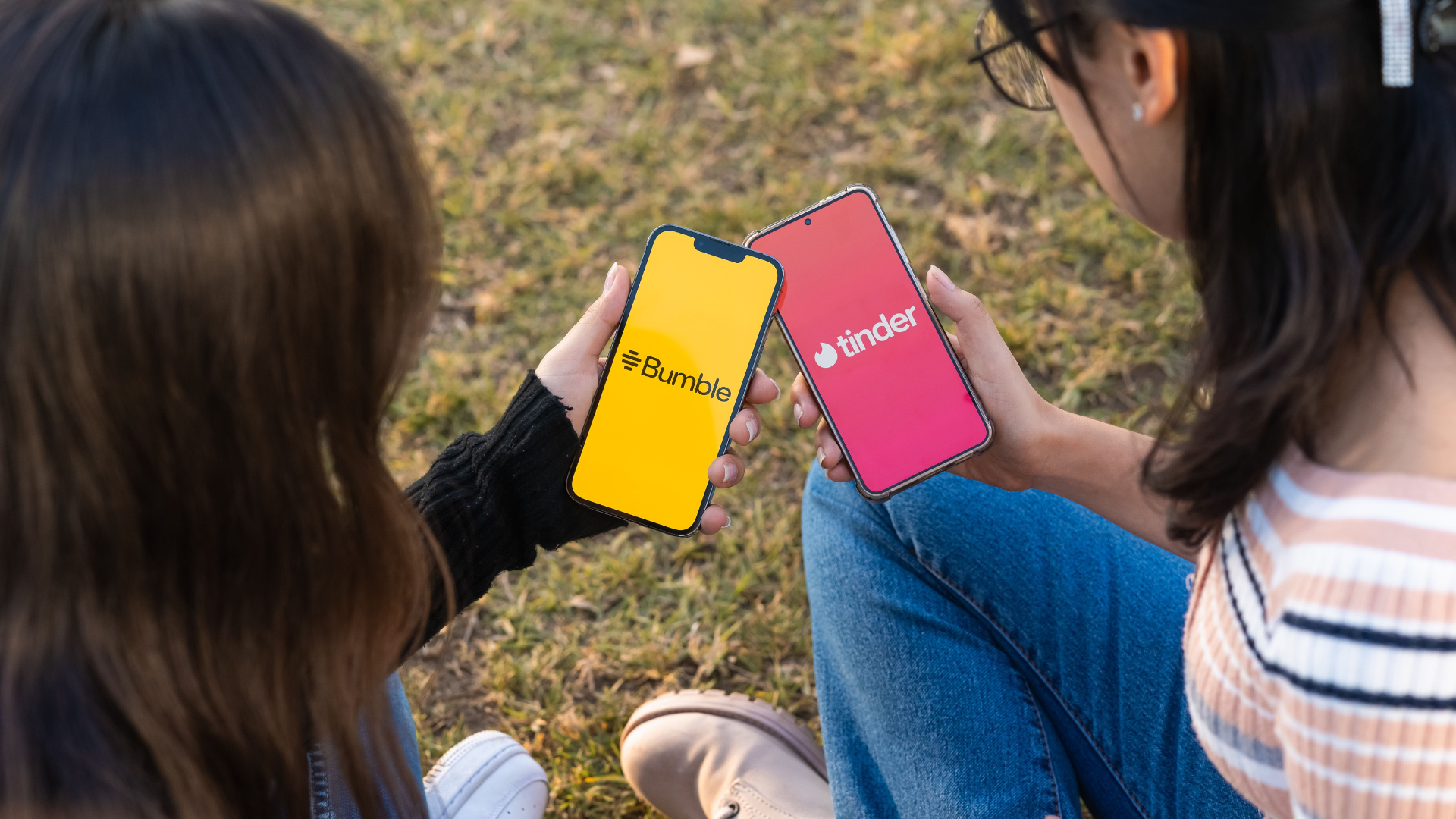 ladies-dating-app-phone-thumb-rss.png