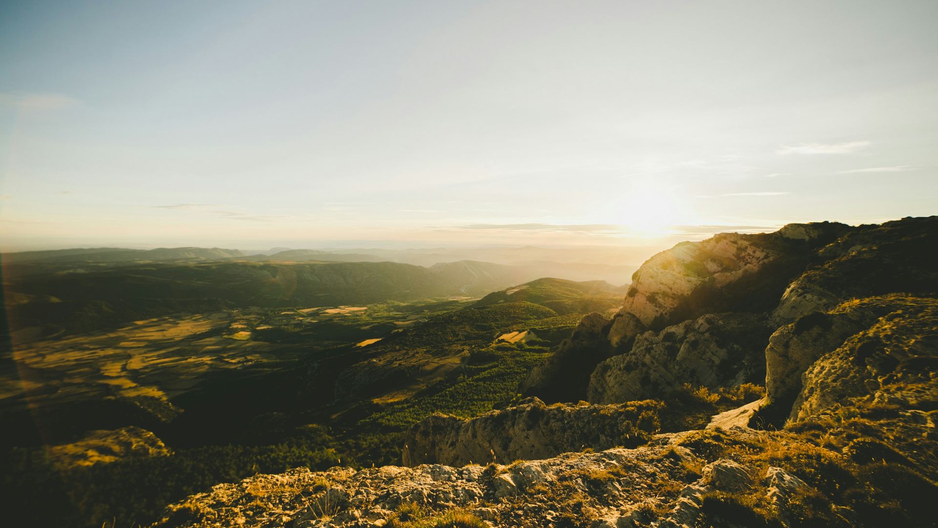 mountain during sunrise