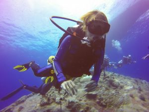 diver-under-the-sea-887826-300x225.jpg