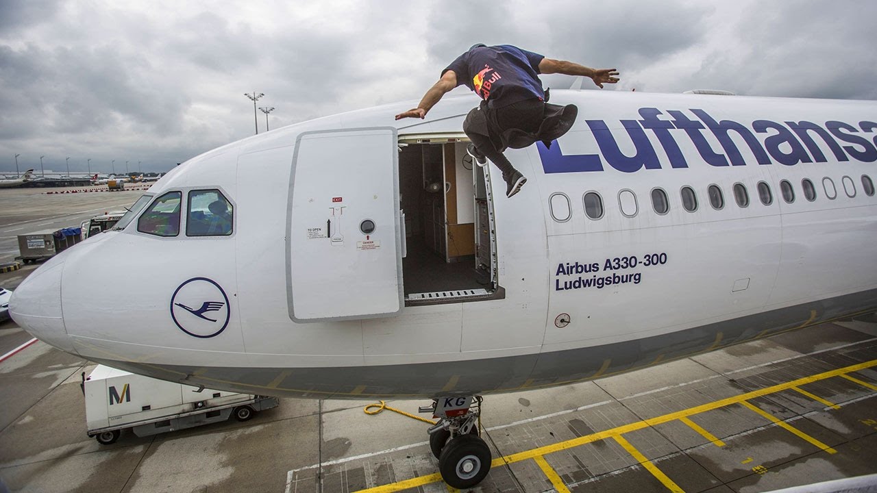 flying_catch-1528231179907.jpg
