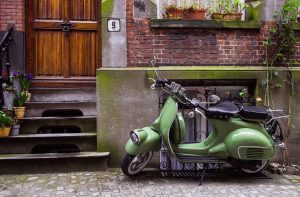 moped-1031006-300x197.jpg