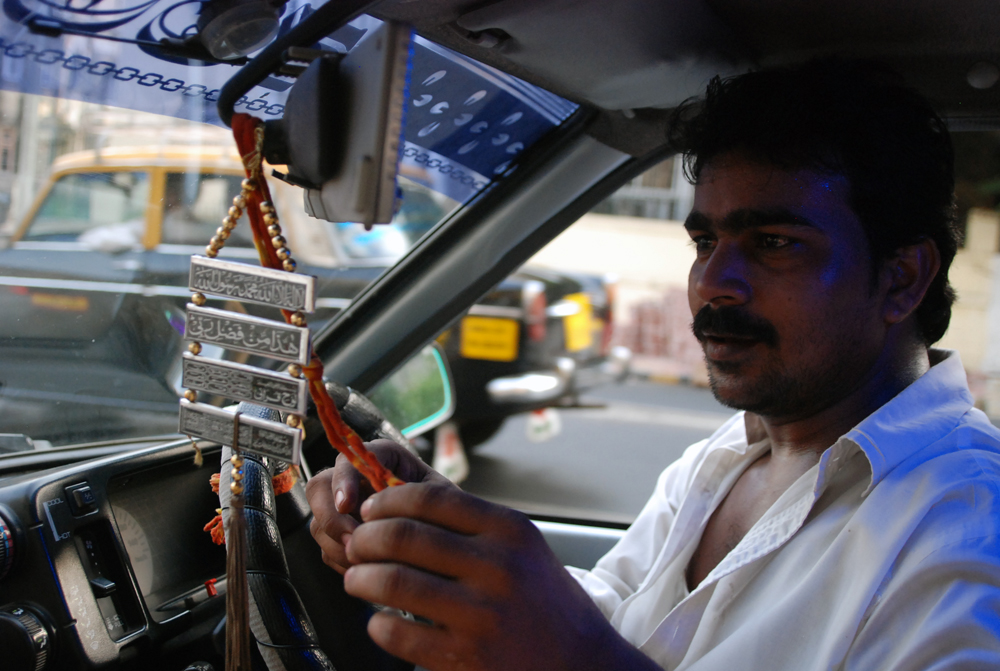 muslim_taxi-1530023311515.jpg