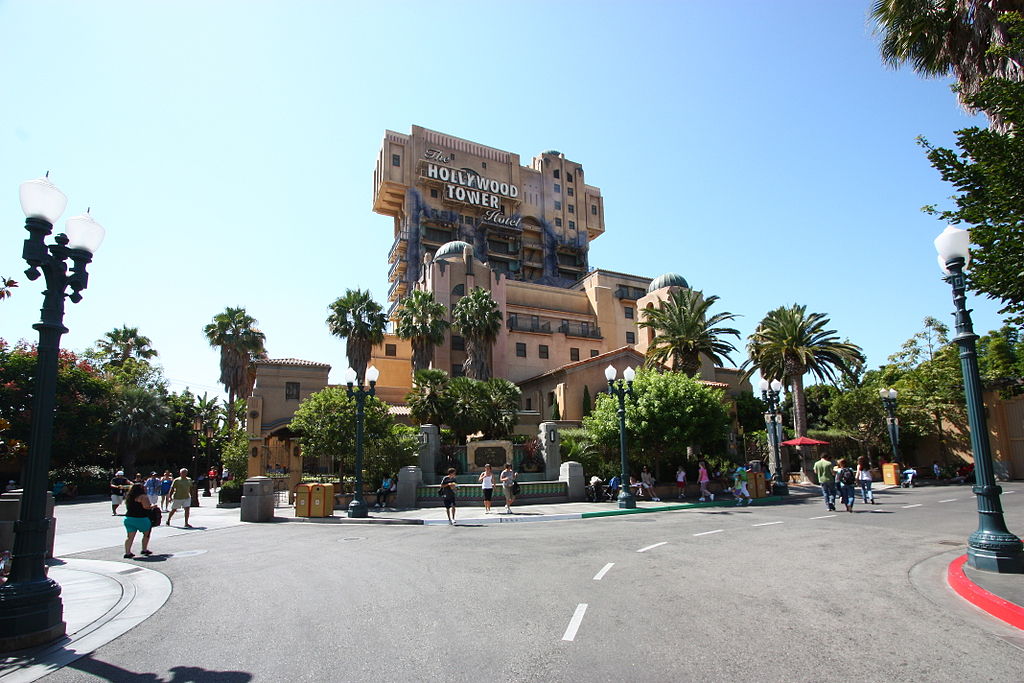 1024px-dca_hollywood_tower_hotel-1540243419338.jpg