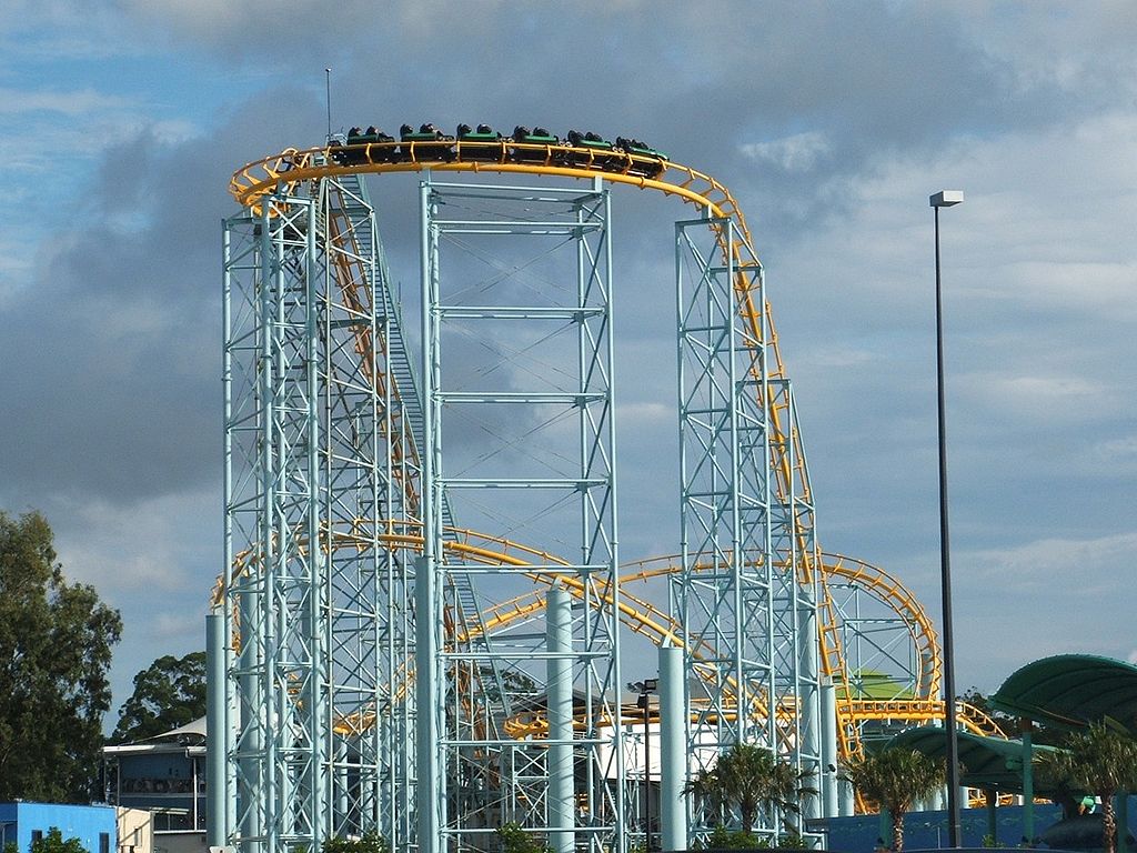 1024px-cyclonecoaster-1540781013631.jpg