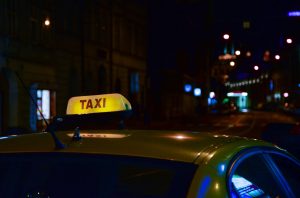 taxi-3698552-300x198.jpg