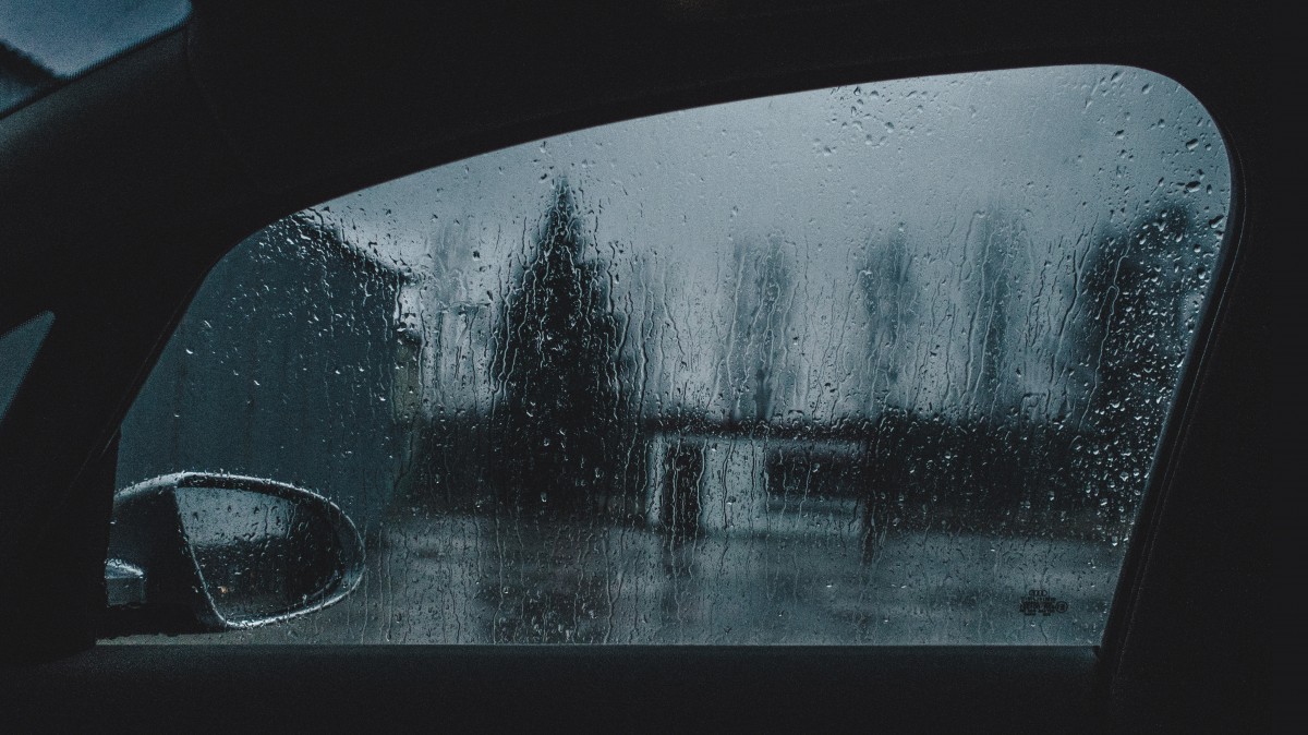 window_mirror_car_rain_glass_weather_wet_raining-685751-1550553215419.jpg