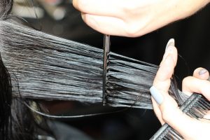 hairdressing-1516352_1920-300x200.jpg