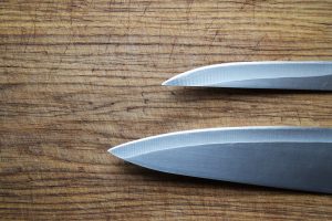 kitchen-knife-2754147-300x200.jpg