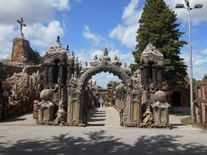 The_Grotto_of_the_Redemption_Pic2-300x225.jpg