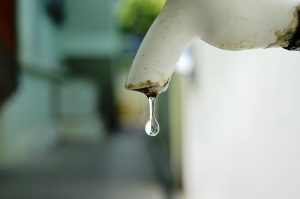 1280px-Tap_water-300x199.jpg