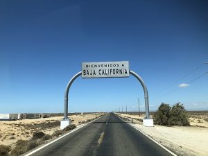 800px-Bienvenidos_a_Baja_California_road_sign-300x225.jpg