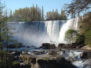 Soledad_en_el_Salto_del_Laja-300x225.jpg