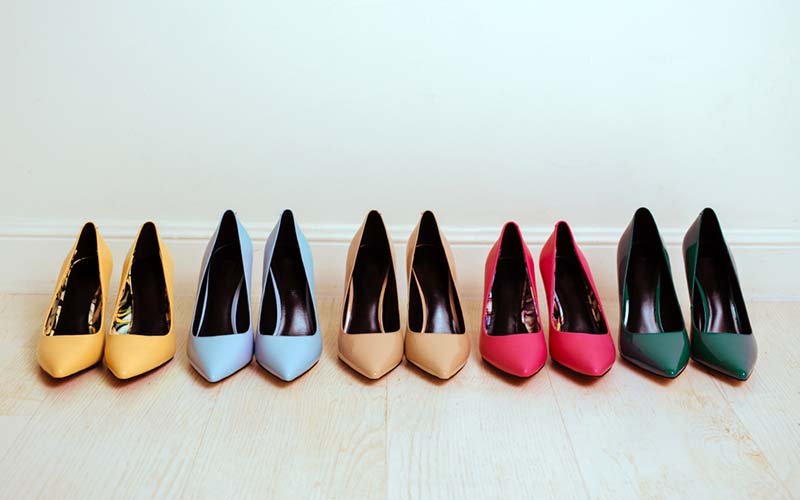 6-high-heels-shoes-of-different-colors.jpg