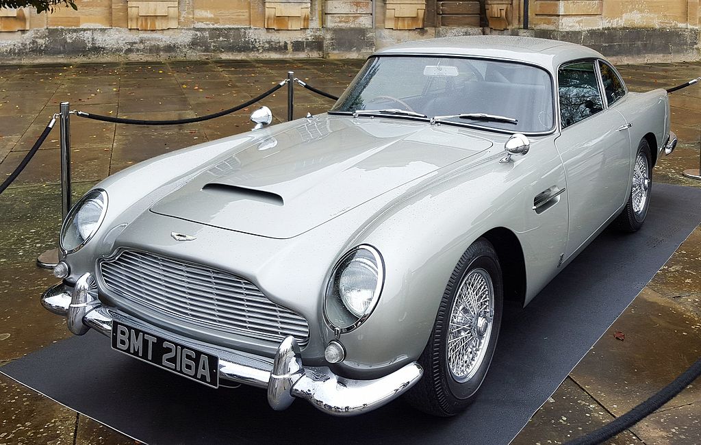 1024px-astonmartindb5skyfall.jpg