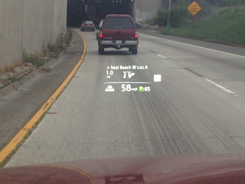 Mazda_cx-9_active_driving_display_with_traffic_sign_recongnition.jpg