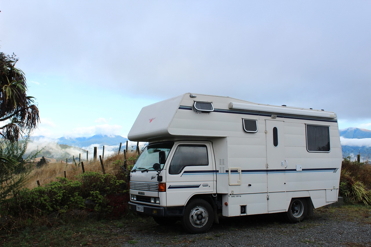 motorhome-4562603_1280.jpg
