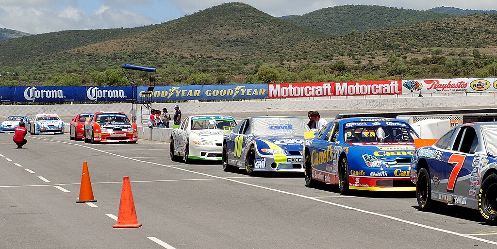 1024Px-Nascar Corona Series