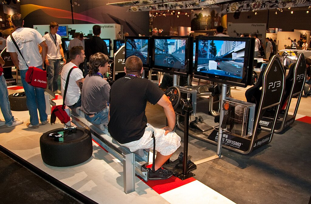 1024Px-Gran Turismo 5 At Gamescom - Flickr - Sergey Galyonkin