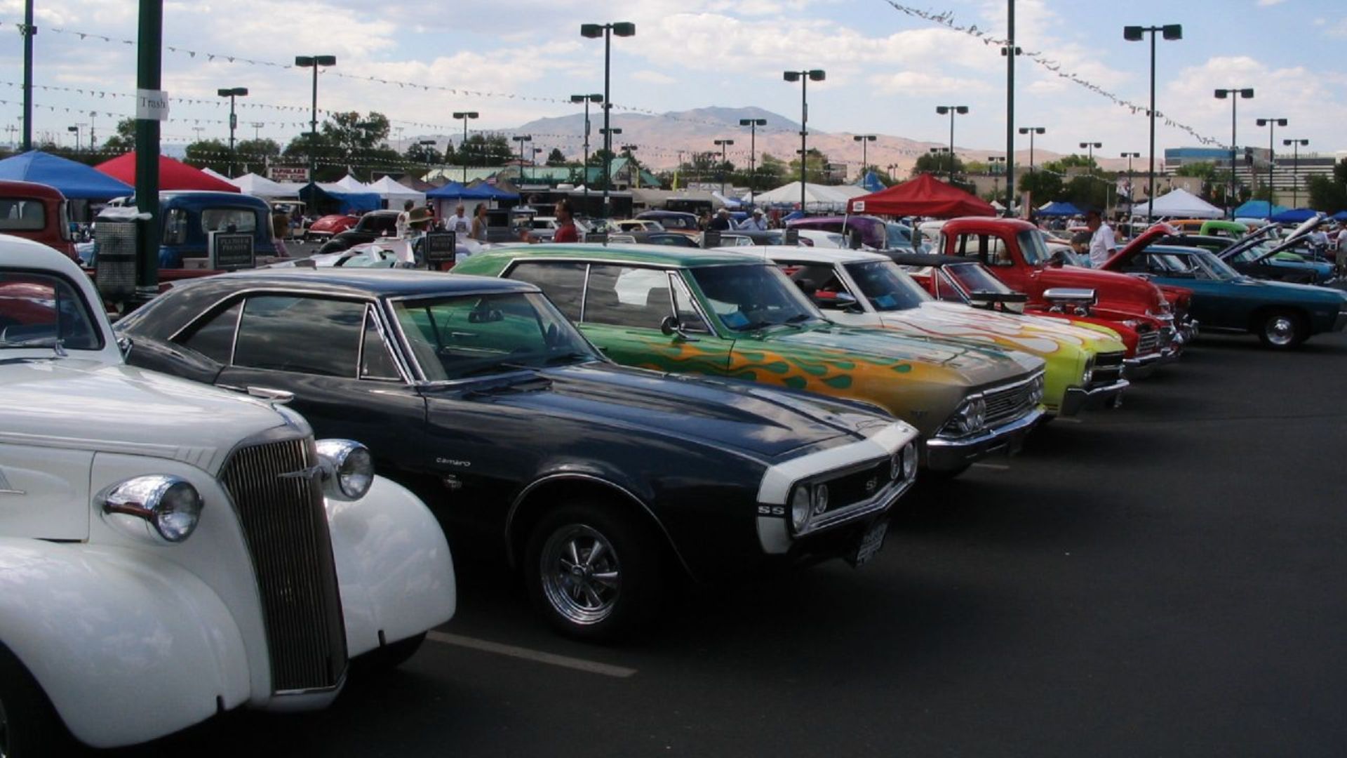 File:Hot August Nights, Reno, Nevada (210469318).jpg